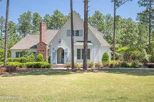 117 Chanticleer Dr, Pinehurst, NC 28374 - Photo 2