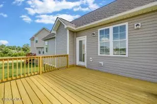 305 Broadleaf Dr, Jacksonville, NC 28546 - Photo 24