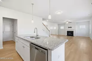 130 Plumtree Ln, Castle Hayne, NC 28429 - Photo 6