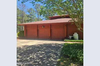 201 Country Club Drive, Elizabeth City, NC 27909 - Photo 4