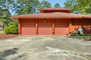 201 Country Club Dr, Elizabeth City, NC 27909 - Photo 4