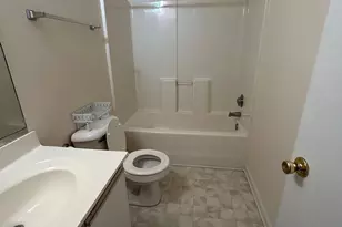 109 Spring Meadow Cir, Jacksonville, NC 28546 - Photo 16