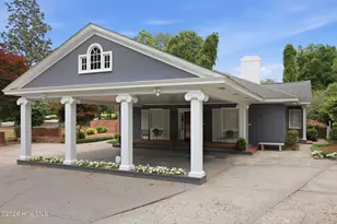 1207 Country Club Dr, Kinston, NC 28504 - Photo 1
