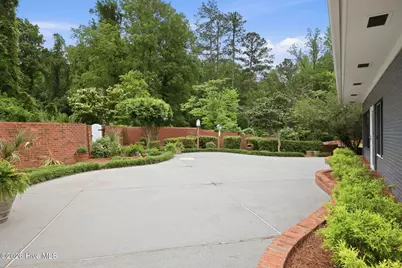 1207 Country Club Drive, Kinston, NC 28504 - Photo 18