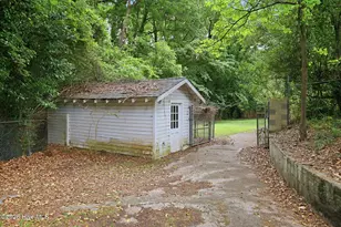 1207 Country Club Dr, Kinston, NC 28504 - Photo 58