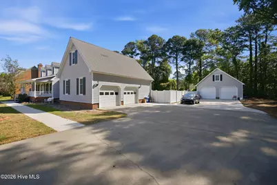 3163 Fox Run Circle, Kinston, NC 28504 - Photo 8