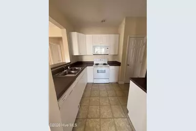 712 Indica Court #Apt 201, Wilmington, NC 28405 - Photo 4
