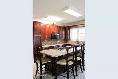 609 Robeson Avenue, Lake Waccamaw, NC 28450 - Photo 12