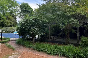 609 Robeson Ave, Lake Waccamaw, NC 28450 - Photo 52