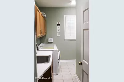 609 Robeson Avenue, Lake Waccamaw, NC 28450 - Photo 20