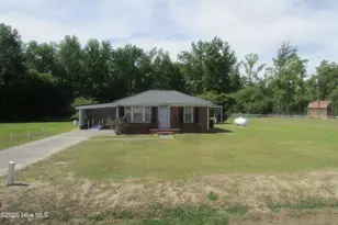 186 Rainbow Rd, Warsaw, NC 28398 - Photo 2
