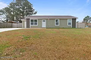 106 Pecan Ln, Jacksonville, NC 28546 - Photo 1