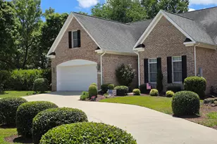 415 Honeysuckle Ct, Greenville, NC 27834 - Photo 2