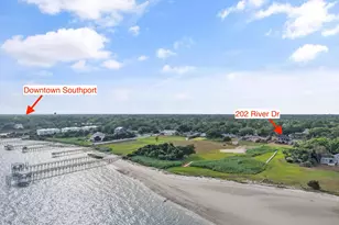 202 River Dr, Southport, NC 28461 - Photo 2