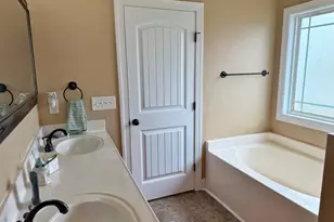 124 Landover Drive, Richlands, NC 28574 - Photo 24