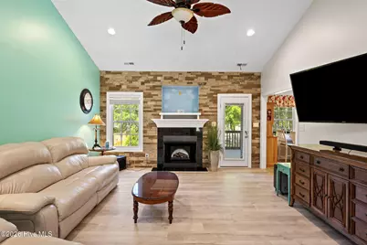 215 Star Hill Drive, Cape Carteret, NC 28584 - Photo 10