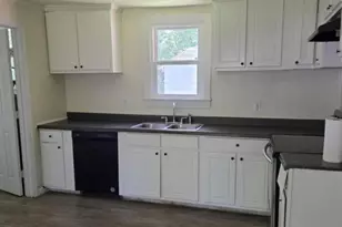 113 Cedar St, Rocky Mount, NC 27803 - Photo 8
