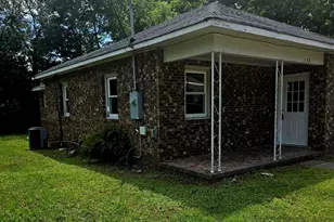 113 Cedar St, Rocky Mount, NC 27803 - Photo 2