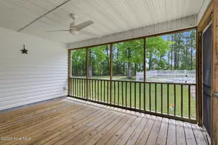 302 Crystal Falls Ct, Jacksonville, NC 28546 - Photo 22