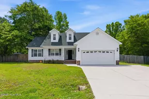 302 Crystal Falls Ct, Jacksonville, NC 28546 - Photo 2