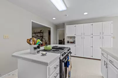 518 Chadwick Shores Drive, Sneads Ferry, NC 28460 - Photo 6