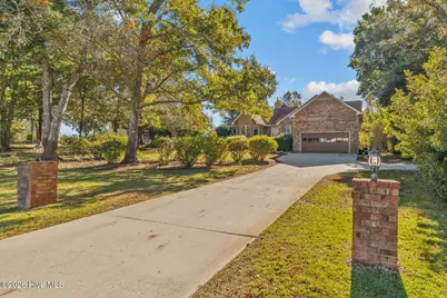 518 Chadwick Shores Drive, Sneads Ferry, NC 28460 - Photo 2