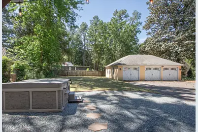 310 E Morganton Road, Southern Pines, NC 28387 - Photo 34