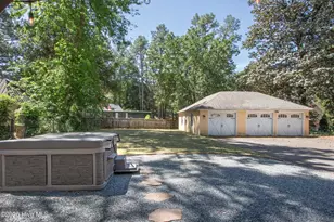 310 E Morganton Rd, Southern Pines, NC 28387 - Photo 34