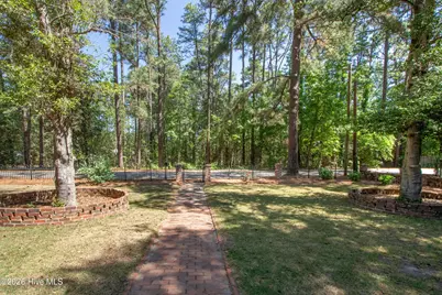 310 E Morganton Road, Southern Pines, NC 28387 - Photo 4