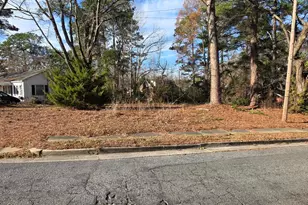 404 Summit Ave, Kinston, NC 28501 - Photo 1