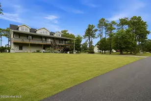 354 W South Shore Dr, Southport, NC 28461 - Photo 2