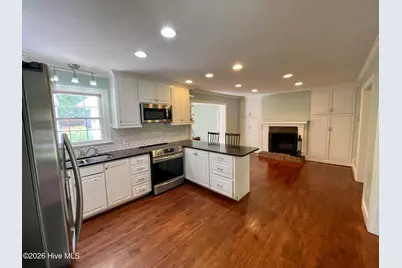 106 W Berkshire Road, Greenville, NC 27858 - Photo 6