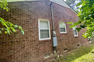 106 W Berkshire Rd, Greenville, NC 27858 - Photo 28