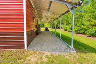 305 Lakeview Ave, Lake Waccamaw, NC 28450 - Photo 46