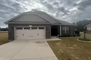 208 S Merganser Dr, Pikeville, NC 27863 - Photo 2