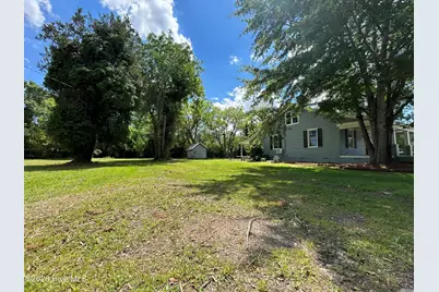 317 W Grubb Street, Hertford, NC 27944 - Photo 2