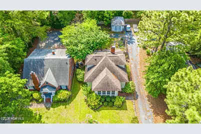 555 N May Street, Southern Pines, NC 28387 - Photo 2
