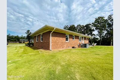 1014 Schall Place, Jacksonville, NC 28540 - Photo 10