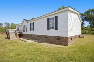 233 Baysden Pond Rd, Chinquapin, NC 28521 - Photo 4