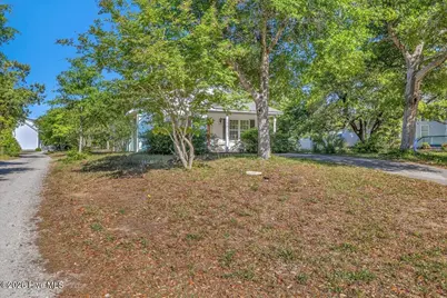 101 NE 52nd Street, Oak Island, NC 28465 - Photo 32