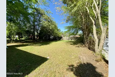 513 W Chapin Road, Aberdeen, NC 28315 - Photo 22