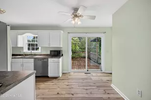 604 Augusta Ave, Carolina Beach, NC 28428 - Photo 10