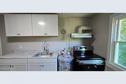 1907 S Pitt Street, Greenville, NC 27834 - Photo 10