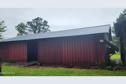 581 Hallsboro Road, Clarkton, NC 28433 - Photo 2
