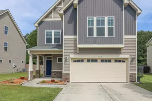 212 Long Pond Dr, Sneads Ferry, NC 28460 - Photo 2