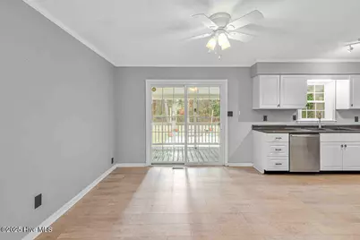 203 Pineview Road, Jacksonville, NC 28546 - Photo 6