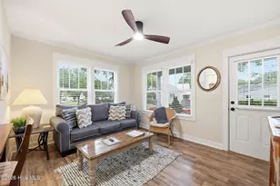 307 Orange St, Beaufort, NC 28516 - Photo 4