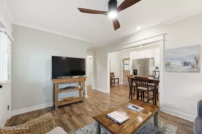 307 Orange Street, Beaufort, NC 28516 - Photo 6