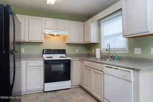 2716 Valor Dr, Wilmington, NC 28411 - Photo 8
