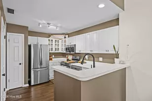 4156 Breezewood Dr, Wilmington, NC 28412 - Photo 6